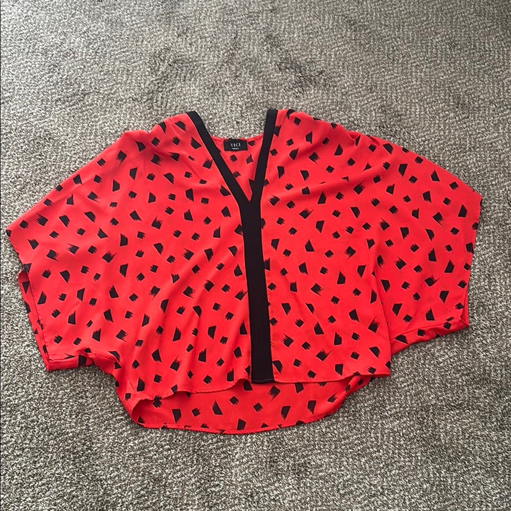 Vici Red V-Neck 3/4 Sleeve Boxy Blouse